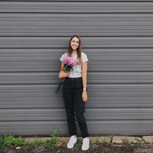 Meet your Posher, Molly